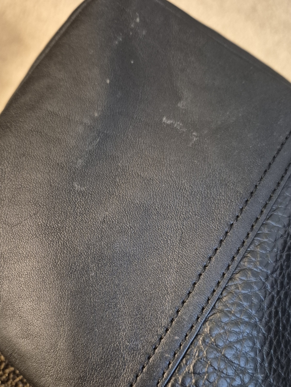 COACH Large Vintage Black Coach Bag With Crossbody Strap. IN GOOD USED CONDITION - Picture 12 of 13